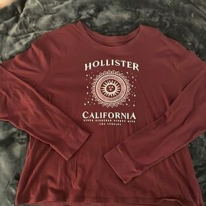 Hollister, size medium, smoke-free home, pet home, dark Maroon shade
